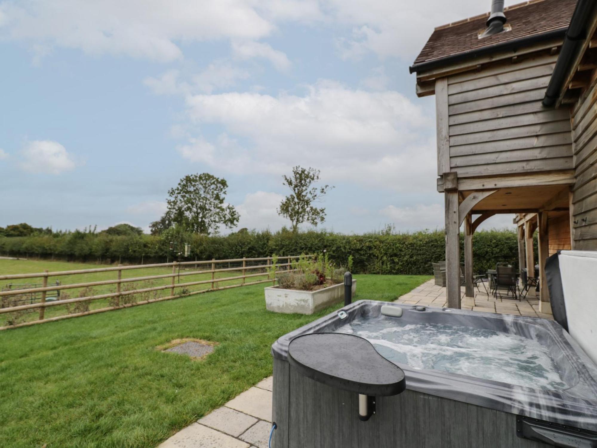 Hallgarth Farm Holiday Lodge Pershore Eksteriør bilde